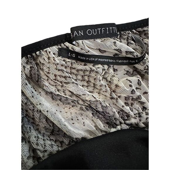 Urban Outfitters Sheer Snake Print Crop Tank Top sz large - Picture 7 of 9